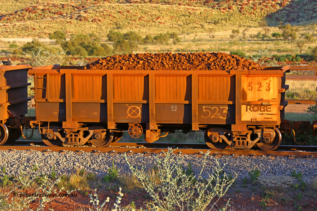 0523 170513 8693
Robe River ore waggon 523, built by Tomlinson Steel WA, handbrake side loaded view, Cape Lambert yard, May 13, 2017.
Keywords: 523;Tomlinson-Steel-WA;Robe-ore-waggon;