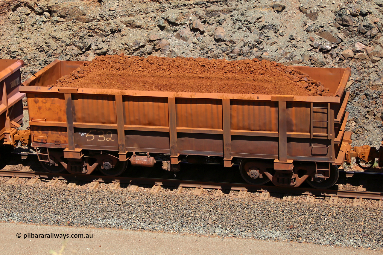 0532 160306 1619
Robe River ore waggon 532, built by Tomlinson Steel WA, fixed coupler non-handbrake side loaded view, at the 45 km, Harding Siding on the Cape Lambert line. March 6, 2016.
Keywords: 532;Tomlinson-Steel-WA;Robe-ore-waggon;