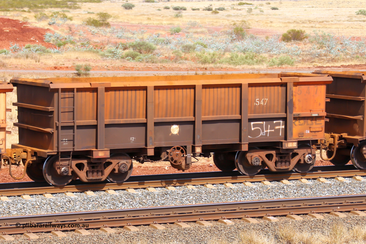 0547 141124 6784
Robe River ore waggon 547, built by Tomlinson Steel WA, fixed coupler handbrake side empty view at the 25 km at Arches Siding on the Cape Lambert line. November 24, 2014.
Keywords: 547;Tomlinson-Steel-WA;Robe-ore-waggon;