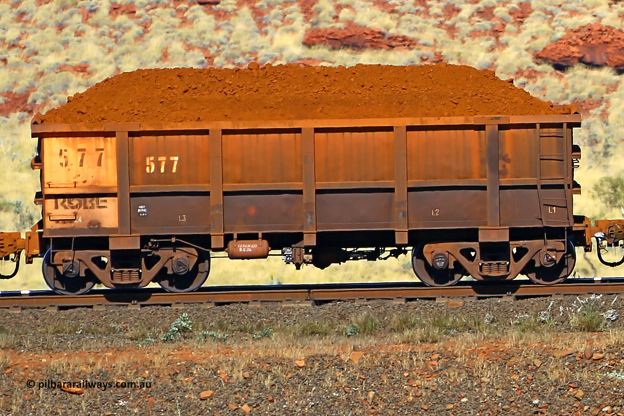 0577 170728 09930
Robe River ore waggon 577, built by Tomlinson Steel WA, non-handbrake side loaded view at the 72 km, Western Creek on the Deepdale line. July 28, 2017.
Keywords: 577;Tomlinson-Steel-WA;Robe-ore-waggon;