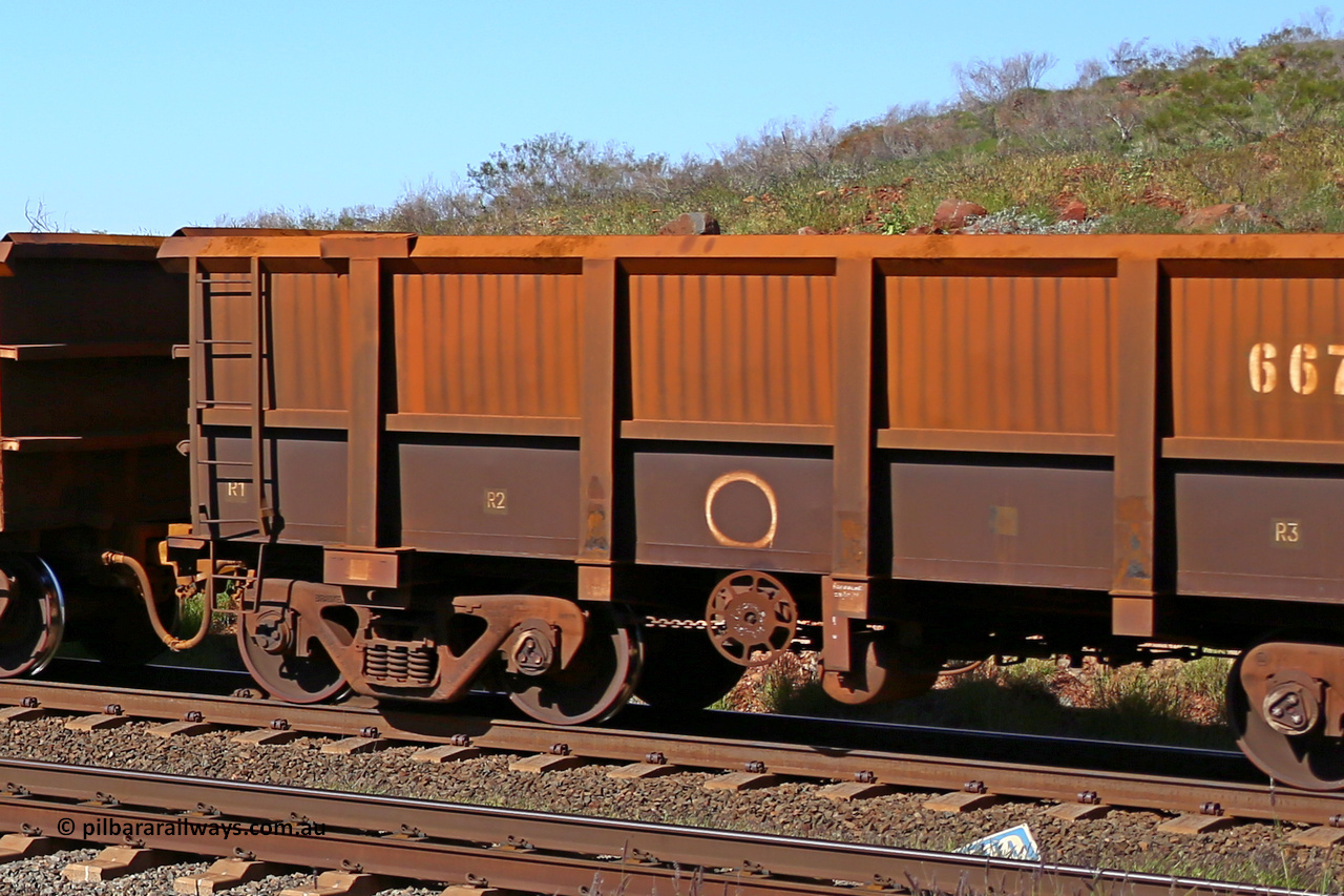 0667 160727 0965
Robe River ore waggon 667, built by Tomlinson Steel WA, handbrake side empty partial view at Harding Siding on the Cape Lambert line, July 27, 2016.
Keywords: 667;Tomlinson-Steel-WA;Robe-ore-waggon;