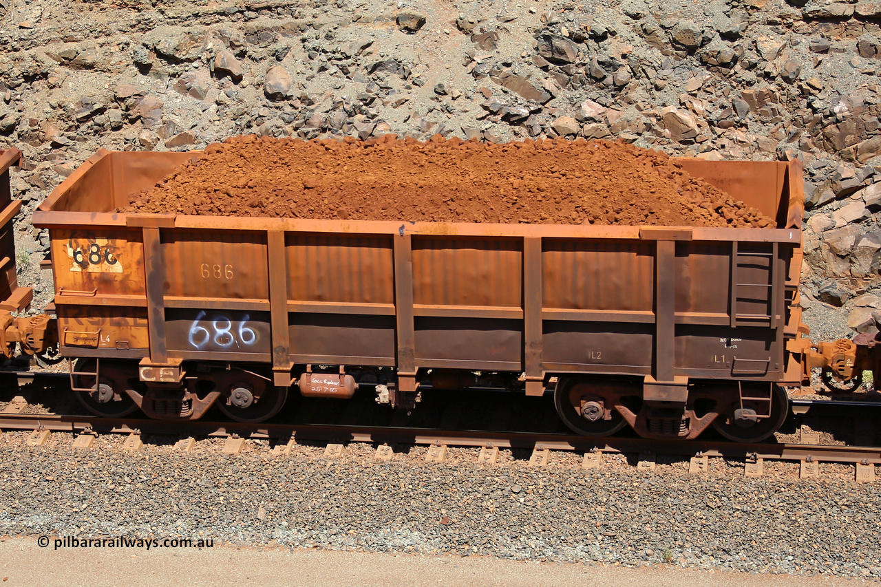 0686 160306 1572
Robe River ore waggon 686, built by Tomlinson Steel WA, fixed coupler non-handbrake side loaded view, at the 45 km, Harding Siding on the Cape Lambert line. March 6, 2016.
Keywords: 686;Tomlinson-Steel-WA;Robe-ore-waggon;