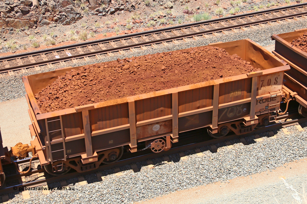 0708 160306 1484
Robe River ore waggon 708, built by Tomlinson Steel WA, fixed coupler handbrake side loaded view, at the 45 km, Harding Siding on the Cape Lambert line. March 6, 2016.
Keywords: 708;Tomlinson-Steel-WA;Robe-ore-waggon;