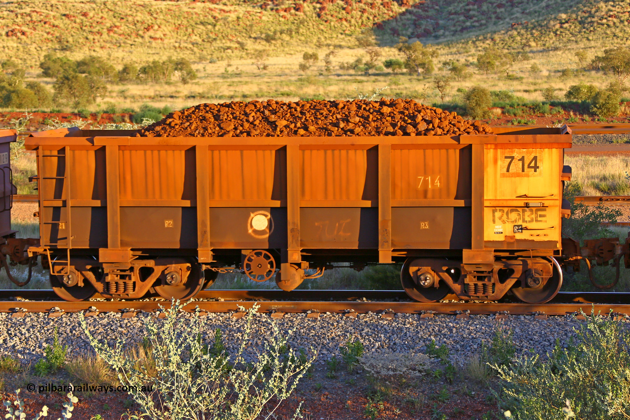 0714 170513 8750
Robe River ore waggon 714, built by Tomlinson Steel WA, rotary coupler end handbrake side loaded view, Cape Lambert yard, May 13, 2017.
Keywords: 714;Tomlinson-Steel-WA;Robe-ore-waggon;