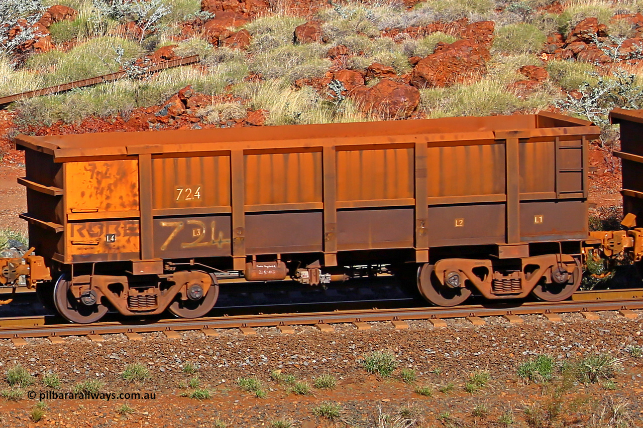 0724 180616 1715
Robe River ore waggon 724, built by Tomlinson Steel WA, rotary coupler end non-handbrake side empty view at the 38 km, Harding on the Cape Lambert line, June 16, 2018.
Keywords: 724;Tomlinson-Steel-WA;Robe-ore-waggon;