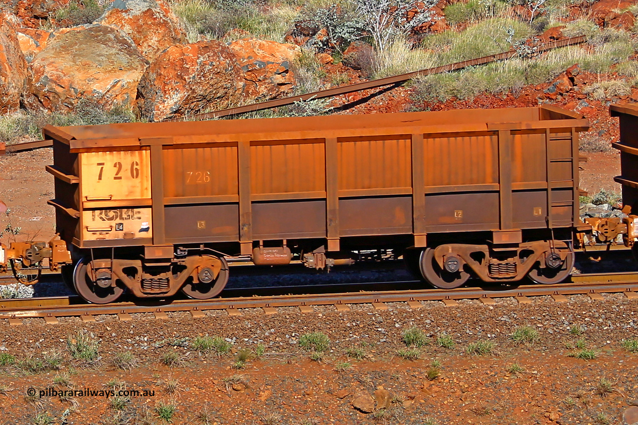 0726 180616 1739
Robe River ore waggon 726, built by Tomlinson Steel WA, rotary coupler end non-handbrake side empty view at the 38 km, Harding on the Cape Lambert line, June 16, 2018.
Keywords: 726;Tomlinson-Steel-WA;Robe-ore-waggon;