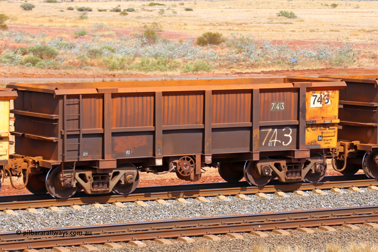 0743 141124 6773
Robe River ore waggon 743, built by Tomlinson Steel WA, fixed coupler handbrake side empty view at the 25 km at Arches Siding on the Cape Lambert line. November 24, 2014.
Keywords: 743;Tomlinson-Steel-WA;Robe-ore-waggon;