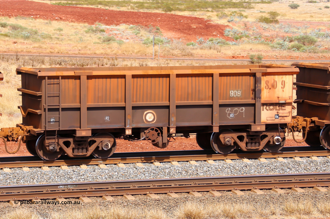 0809 141124 6860
Robe River ore waggon 809, built by Centurion Industries WA, fixed coupler handbrake side empty view at the 25 km at Arches Siding on the Cape Lambert line. November 24, 2014.
Keywords: 809;Centurion-Industries-WA;Robe-ore-waggon;