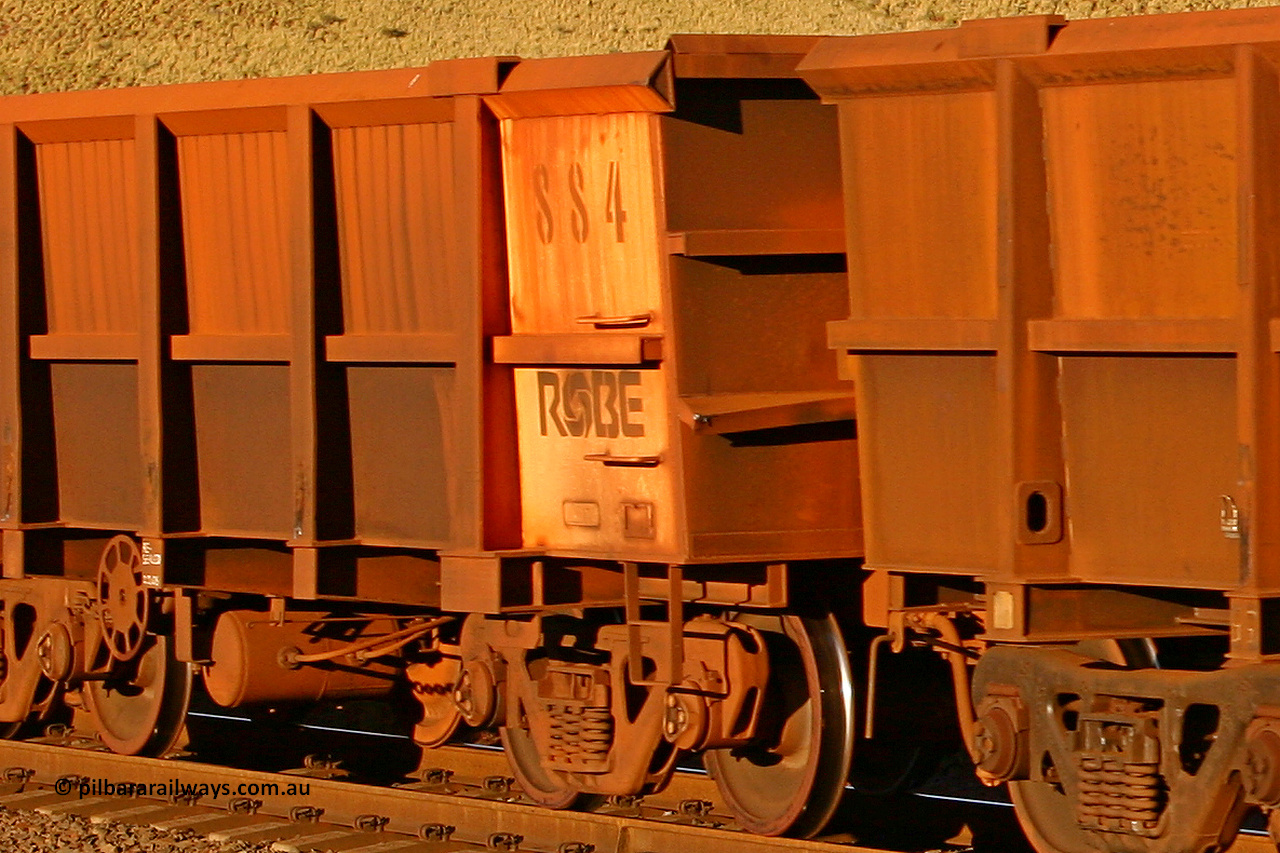 0884 060722 7603
Robe River ore waggon 884, built by Centurion Industries WA, rotary coupler end handbrake side empty partial view, at the 11.7 km, Cape Lambert. July 22, 2006.
Keywords: 884;Centurion-Industries-WA;Robe-ore-waggon;