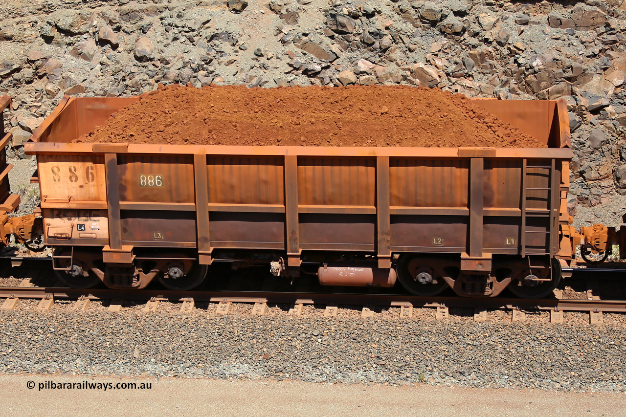 0886 160306 1547
Robe River ore waggon 886, built by Centurion Industries WA, fixed coupler non-handbrake side loaded view, at the 45 km, Harding Siding on the Cape Lambert line. March 6, 2016.
Keywords: 886;Centurion-Industries-WA;Robe-ore-waggon;