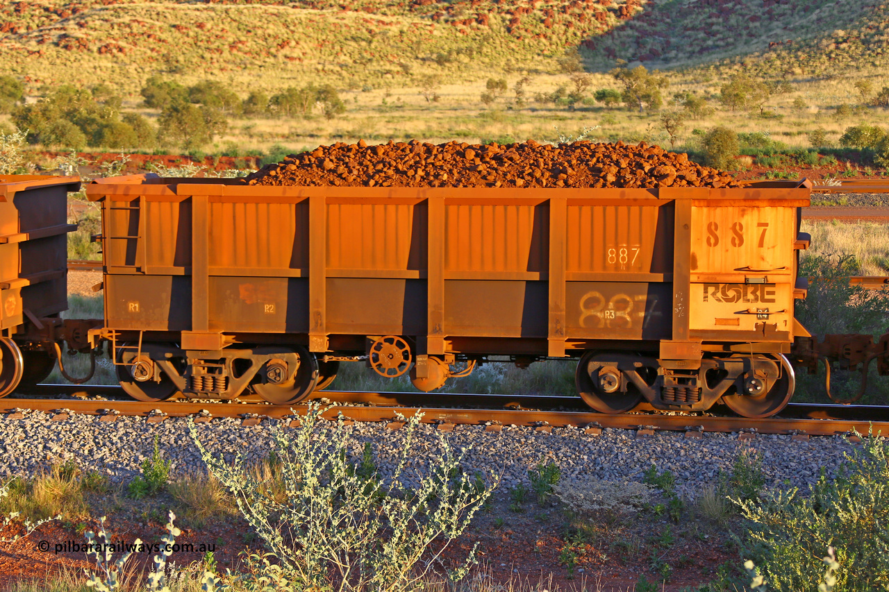 0887 170513 8701
Robe River ore waggon 887, built by Centurion Industries WA, handbrake side loaded view, Cape Lambert yard, May 13, 2017.
Keywords: 887;Centurion-Industries-WA;Robe-ore-waggon;
