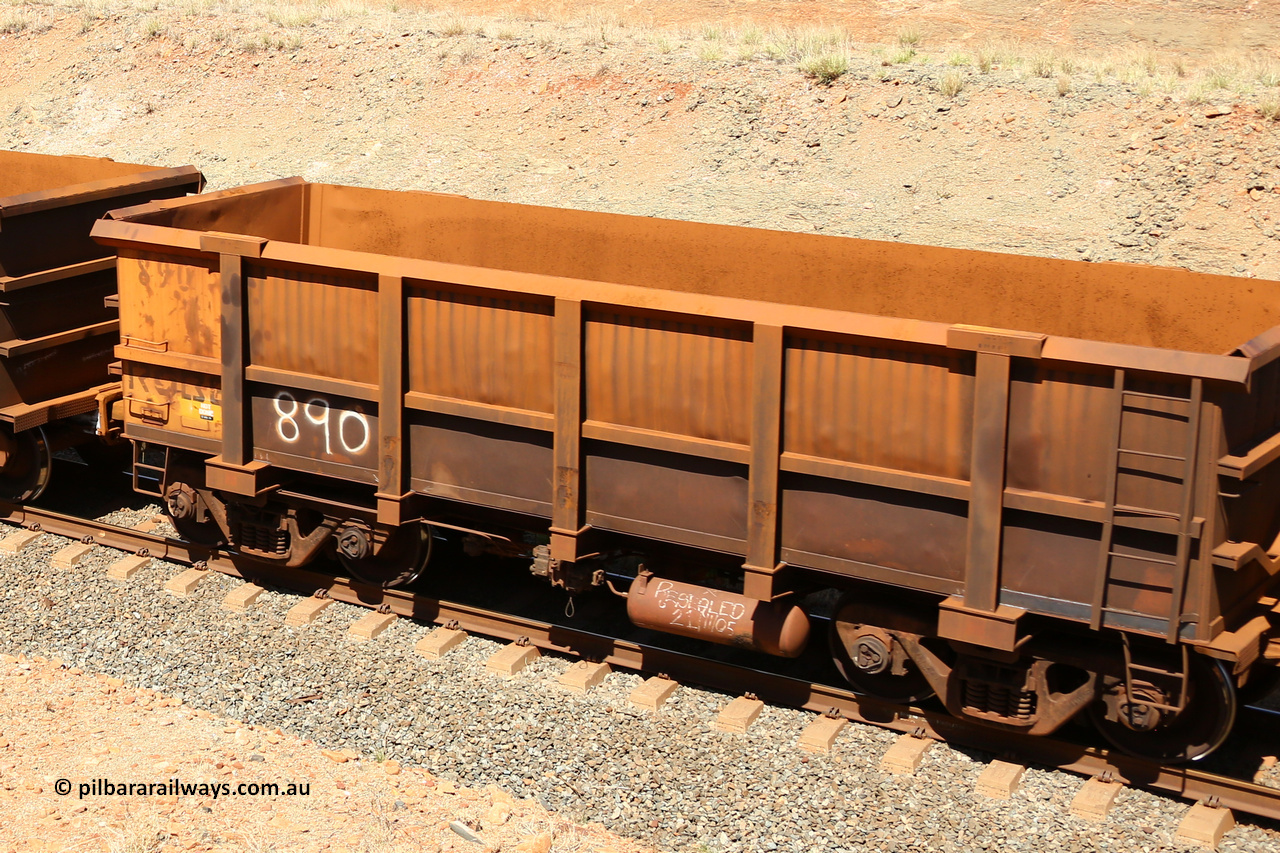 0890 160306 1357
Robe River ore waggon 890, built by Centurion Industries WA, fixed coupler non-handbrake side empty partial view at Greenpool on the Cape Lambert line. March 6, 2016.
Keywords: 890;Centurion-Industries-WA;Robe-ore-waggon;