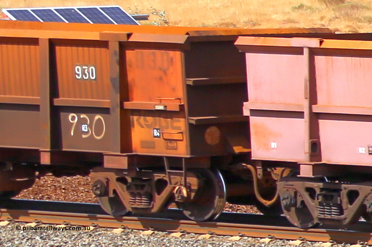 0930 141124 6811
Robe River ore waggon 930, built by Centurion Industries WA,rotary coupler end handbrake side empty partial view of panel and plate, at the 25 km at Arches Siding on the Cape Lambert line. November 24, 2014.
Keywords: 930;Centurion-Industries-WA;Robe-ore-waggon;
