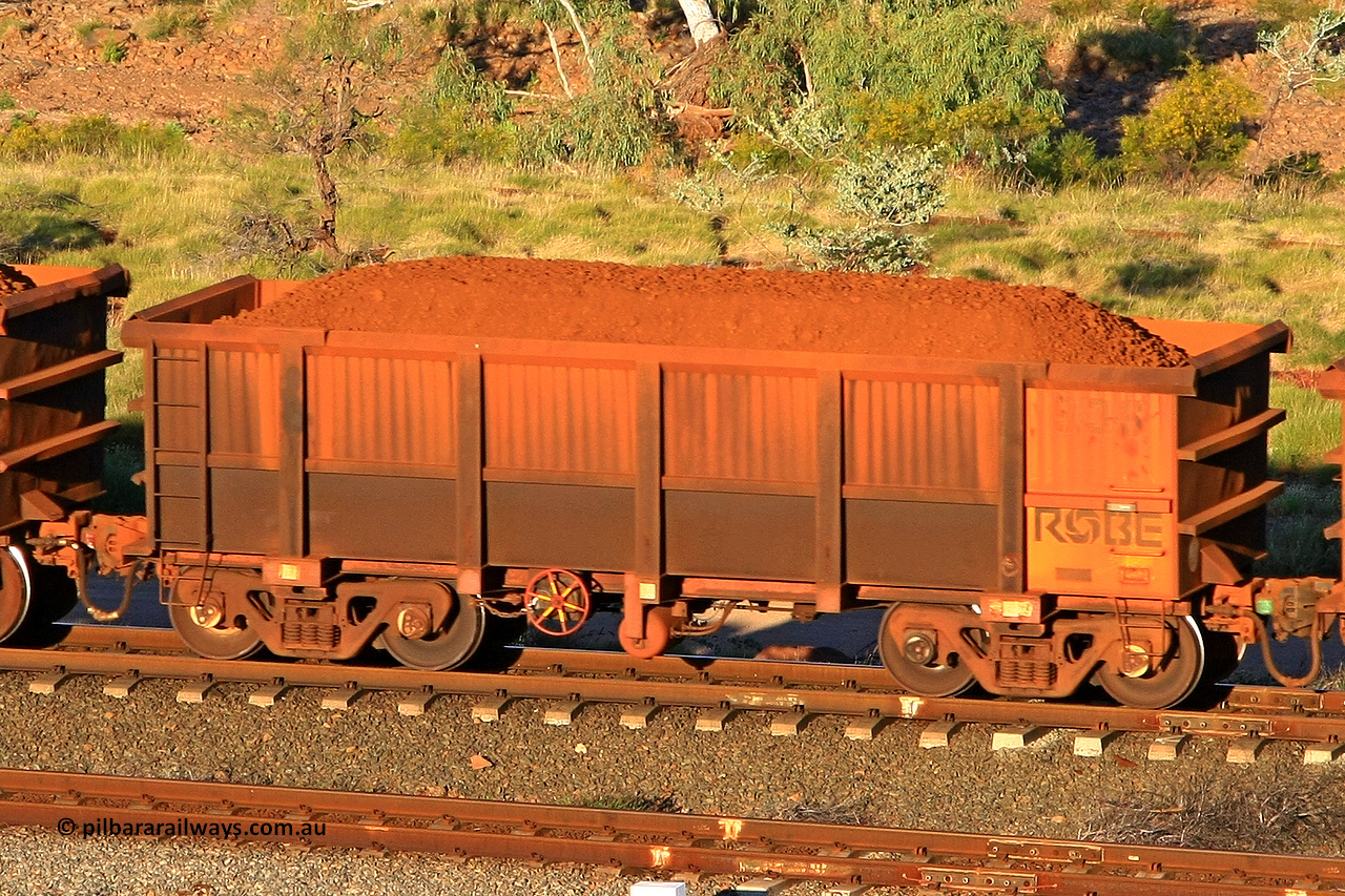 0936 110602 1616
Robe River ore waggon 936, built by Centurion Industries WA, rotary coupler end handbrake side loaded view at the 71 km, Western Creek on the Deepdale line. June 2, 2011.
Keywords: 936;Centurion-Industries-WA;Robe-ore-waggon;