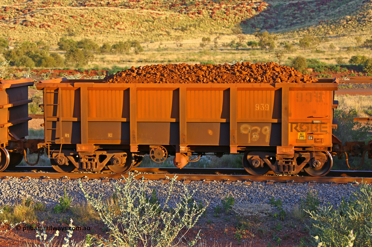 0939 170513 8708
Robe River ore waggon 939, built by Centurion Industries WA, rotary coupler end handbrake side loaded view, Cape Lambert yard, May 13, 2017.
Keywords: 939;Centurion-Industries-WA;Robe-ore-waggon;