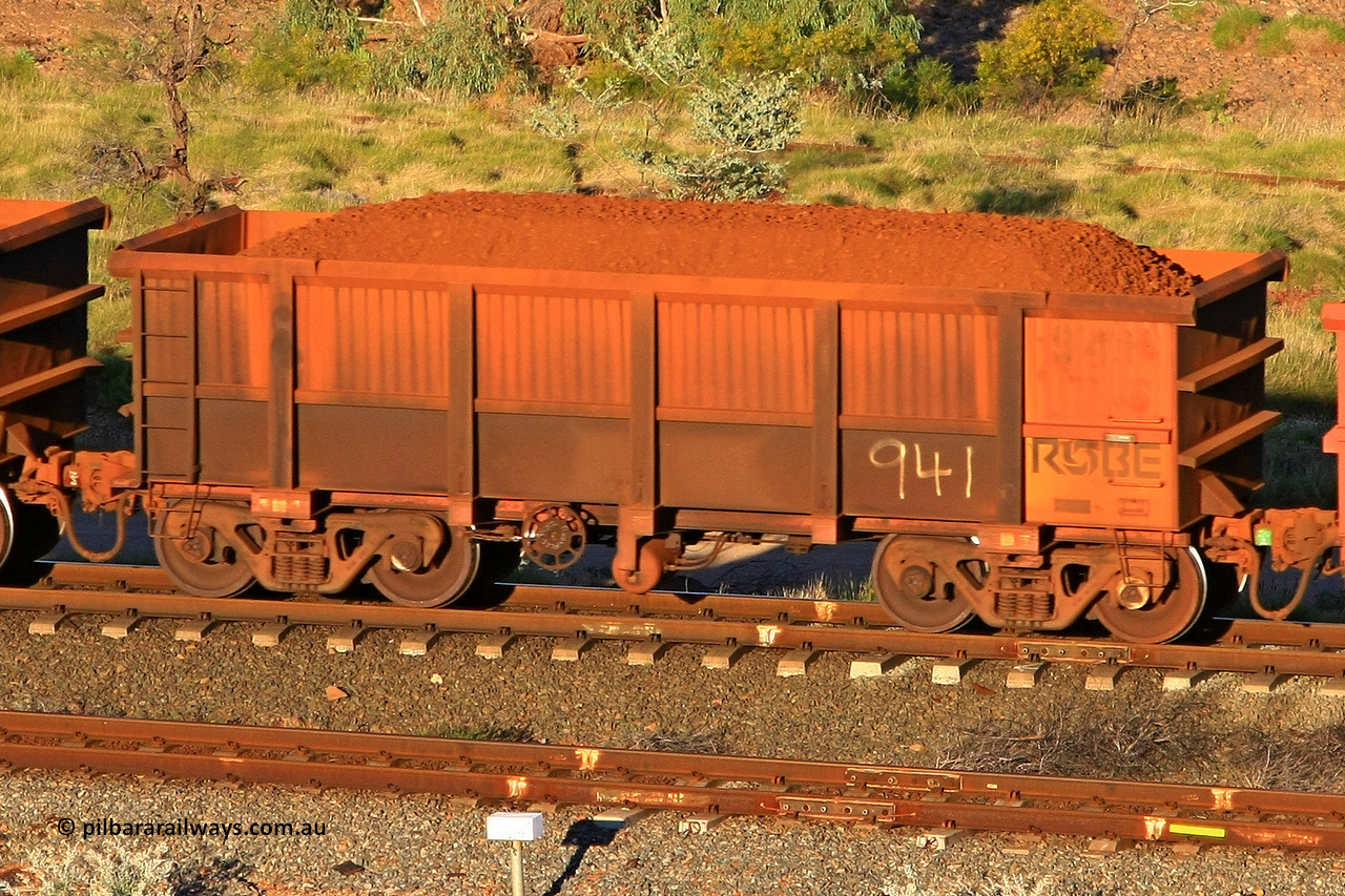 0941 110602 1623
Robe River ore waggon 941, built by Centurion Industries WA, rotary coupler end handbrake side loaded view at the 71 km, Western Creek on the Deepdale line. June 2, 2011.
Keywords: 941;Centurion-Industries-WA;Robe-ore-waggon;