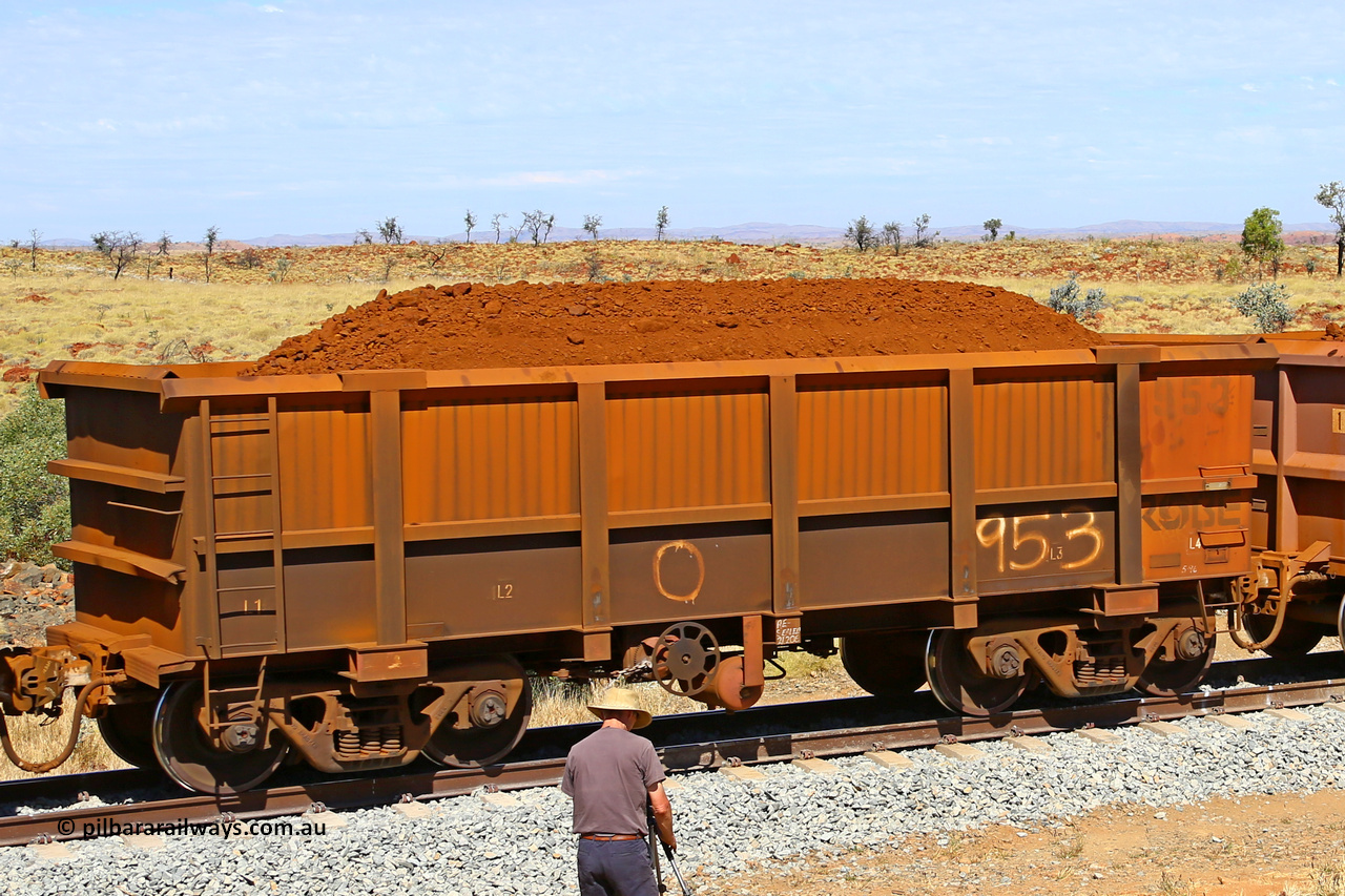 0953 170729 0257
Robe River ore waggon 953, built by Centurion Industries WA, fixed coupler handbrake side loaded view at the 103 km, between Maitland Siding and the Fortescue River on the Deepdale line. July 29, 2017.
Keywords: 953;Centurion-Industries-WA;Robe-ore-waggon;