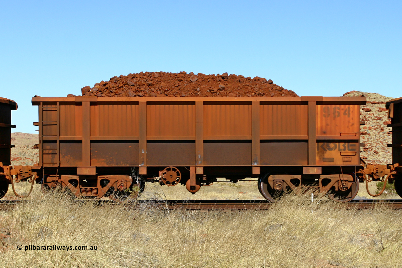 0964 060722 7506
Robe River ore waggon 964, built by Centurion Industries WA, handbrake side loaded view at the 78.8 km between Western Creek and Maitland on the Deepdale line. July 22, 2006.
Keywords: 964;Centurion-Industries-WA;Robe-ore-waggon;