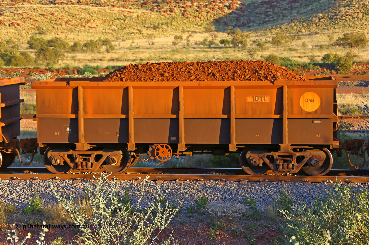 1011 170513 8741
Robe River ore waggon 1011, built by Bradken Rail Qld in December 2005, handbrake side loaded view, Cape Lambert yard, May 13, 2017.
Keywords: 1011;Bradken-Rail-Qld;Robe-ore-waggon;