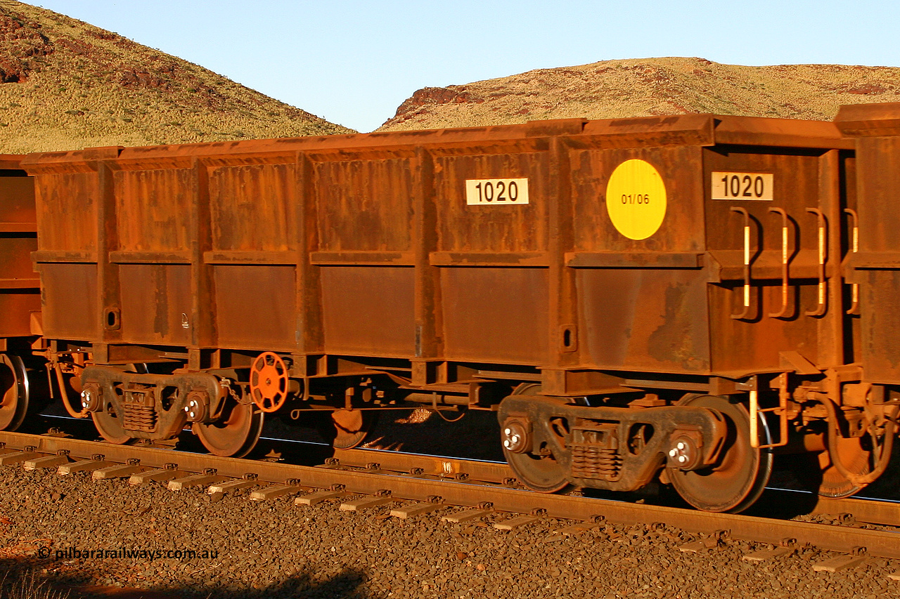 1020 060722 7629
Robe River ore waggon 1020, built by Bradken Rail Qld in January 2006, rotary coupler end handbrake side empty view, at the 11.7 km, Cape Lambert. July 22, 2006.
Keywords: 1020;Bradken-Rail-Qld;Robe-ore-waggon;
