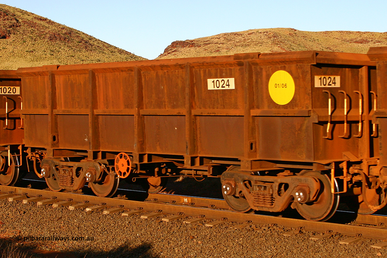 1024 060722 7628
Robe River ore waggon 1024, built by Bradken Rail Qld in January 2006, rotary coupler end handbrake side empty view, at the 11.7 km, Cape Lambert. July 22, 2006.
Keywords: 1024;Bradken-Rail-Qld;Robe-ore-waggon;