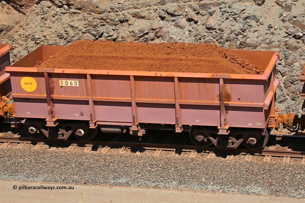 1060 160306 1609
Robe River ore waggon 1060, built by Bradken Rail Qld in April 2012, fixed coupler non-handbrake side loaded view, at the 45 km, Harding Siding on the Cape Lambert line. March 6, 2016.
Keywords: 1060;Bradken-Rail-Qld;Robe-ore-waggon;