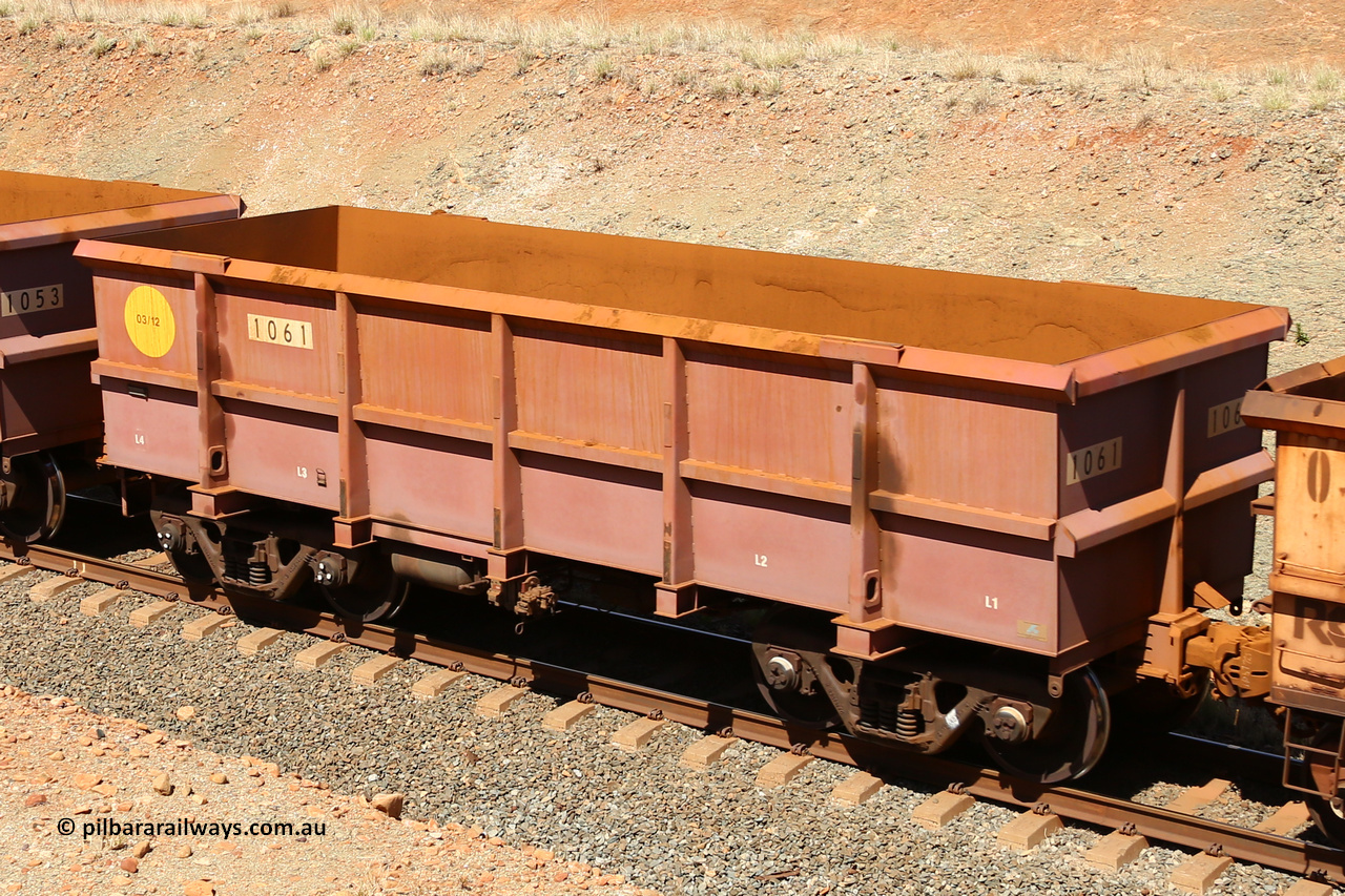 1061 160306 1290
Robe River ore waggon 1061, built by Bradken Rail Qld in March 2012, fixed coupler non-handbrake side empty view at Greenpool on the Cape Lambert line. March 6, 2016.
Keywords: 1061;Bradken-Rail-Qld;Robe-ore-waggon;