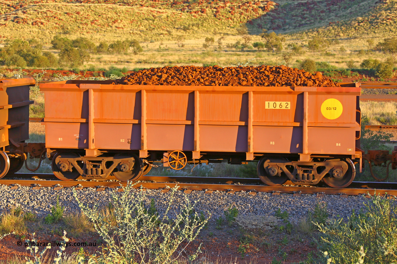 1062 170513 8718
Robe River ore waggon 1062, built by Bradken Rail Qld in March 2012, rotary coupler end handbrake side loaded view, Cape Lambert yard, May 13, 2017.
Keywords: 1062;Bradken-Rail-Qld;Robe-ore-waggon;