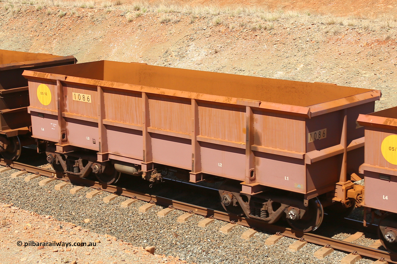 1086 160306 1306
Robe River ore waggon 1086, built by Bradken Rail Qld in May 2012, fixed coupler non-handbrake side empty view at Greenpool on the Cape Lambert line. March 6, 2016.
Keywords: 1086;Bradken-Rail-Qld;Robe-ore-waggon;