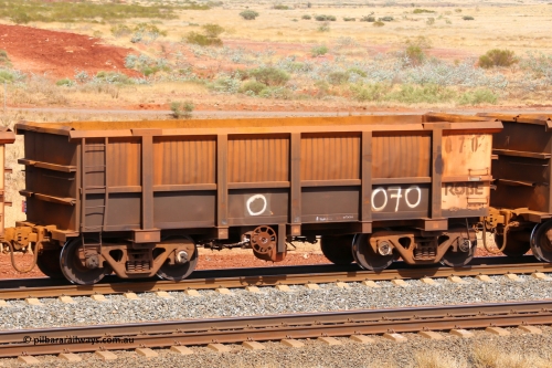 0070 141124 6793
Robe River ore waggon 070, built by Nippon Sharyo Nihon, fixed coupler handbrake side empty view at the 25 km at Arches Siding on the Cape Lambert line. November 24, 2014.
Keywords: 070;Nippon-Sharyo-Nihon;Robe-ore-waggon;