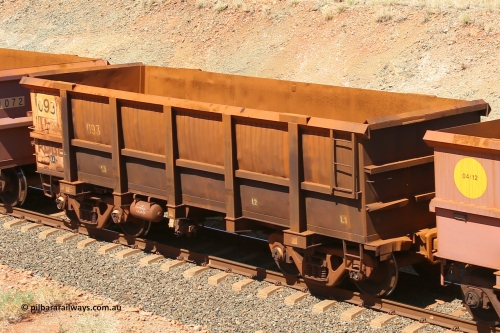 0093 160306 1312
Robe River ore waggon 093, built by Nippon Sharyo Nihon, fixed coupler non-handbrake side empty view at Greenpool on the Cape Lambert line. March 6, 2016.
Keywords: 093;Nippon-Sharyo-Nihon;Robe-ore-waggon;