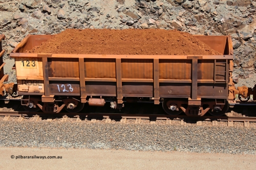 0123 160306 1550
Robe River ore waggon 123, built by Nippon Sharyo Nihon, fixed coupler non-handbrake side loaded view at the 45 km, Harding Siding on the Cape Lambert line. March 6, 2016.
Keywords: 123;Nippon-Sharyo-Nihon;Robe-ore-waggon;
