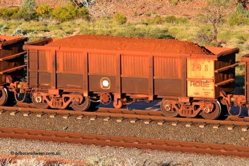 0298 110602 1694
Robe River ore waggon 298, built by Nippon Sharyo Nihon, rotary coupler end handbrake side loaded view at the 71 km, Western Creek on the Deepdale line. June 2, 2011.
Keywords: 298;Nippon-Sharyo-Nihon;Robe-ore-waggon;