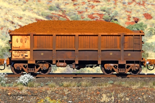 0407 170728 09950
Robe River ore waggon 407, built by Tomlinson Steel WA, non-handbrake side loaded view at the 72 km, Western Creek on the Deepdale line. July 28, 2017.
Keywords: 407;Tomlinson-Steel-WA;Robe-ore-waggon;