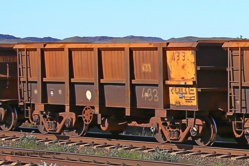 0433 160727 0959
Robe River ore waggon 432, built by Tomlinson Steel WA, rotary coupler end handbrake side empty view at Harding Siding on the Cape Lambert line, July 27, 2016.
Keywords: 433;Tomlinson-Steel-WA;Robe-ore-waggon;