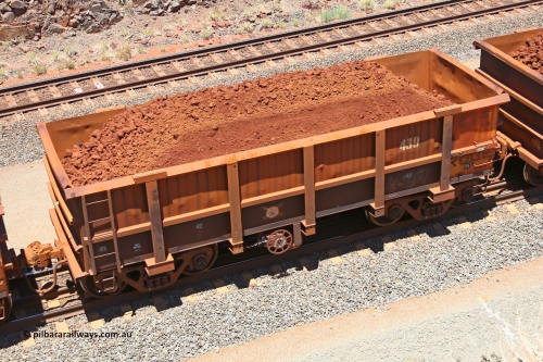 0439 160306 1471
Robe River ore waggon 439, built by Tomlinson Steel WA, fixed coupler handbrake side loaded view, at the 45 km, Harding Siding on the Cape Lambert line. March 6, 2016.
Keywords: 439;Tomlinson-Steel-WA;Robe-ore-waggon;