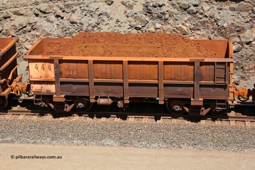 0444 160306 1535
Robe River ore waggon 444, built by Tomlinson Steel WA, fixed coupler non-handbrake side loaded view, at the 45 km, Harding Siding on the Cape Lambert line. March 6, 2016.
Keywords: 444;Tomlinson-Steel-WA;Robe-ore-waggon;
