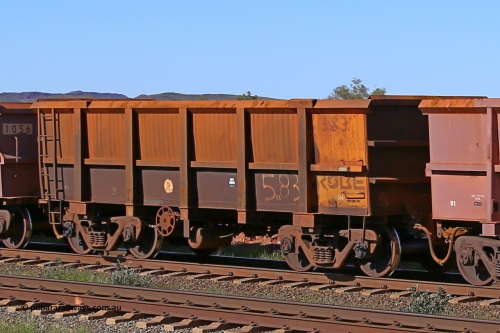 0583 160727 0986
Robe River ore waggon 583, built by Tomlinson Steel WA, rotary coupler end handbrake side empty view at Harding Siding on the Cape Lambert line, July 27, 2016.
Keywords: 583;Tomlinson-Steel-WA;Robe-ore-waggon;