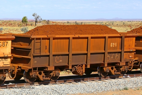 0626 170729 0249
Robe River ore waggon 626, built by Tomlinson Steel WA, fixed coupler handbrake side loaded view at the 103 km, between Maitland Siding and the Fortescue River on the Deepdale line. July 29, 2017.
Keywords: 626;Tomlinson-Steel-WA;Robe-ore-waggon;
