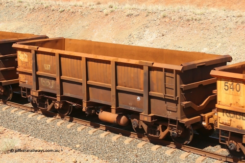 0637 160306 1328
Robe River ore waggon 637, built by Tomlinson Steel WA, fixed coupler non-handbrake side empty view at Greenpool on the Cape Lambert line. March 6, 2016.
Keywords: 637;Tomlinson-Steel-WA;Robe-ore-waggon;
