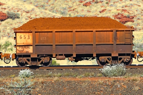 0653 170728 09929
Robe River ore waggon 653, built by Tomlinson Steel WA, non-handbrake side loaded view at the 72 km, Western Creek on the Deepdale line. July 28, 2017.
Keywords: 653;Tomlinson-Steel-WA;Robe-ore-waggon;