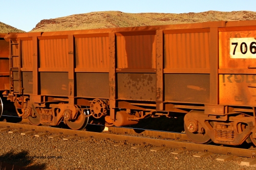 0706 060722 7625
Robe River ore waggon 706, built by Tomlinson Steel WA, rotary coupler end handbrake side empty partial view, at the 11.7 km, Cape Lambert. July 22, 2006.
Keywords: 706;Tomlinson-Steel-WA;Robe-ore-waggon;