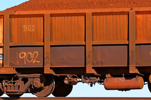 0902 180616 1681
Robe River ore waggon 902, built by Centurion Industries WA, non-handbrake side loaded view at the 33.7 km, Arches on the Cape Lambert line, June 16, 2018.
Keywords: 902;Centurion-Industries-WA;Robe-ore-waggon;