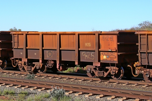 0925 160727 0969
Robe River ore waggon 925, built by Centurion Industries WA, rotary coupler end handbrake side empty view at Harding Siding on the Cape Lambert line, July 27, 2016.
Keywords: 925;Centurion-Industries-WA;Robe-ore-waggon;