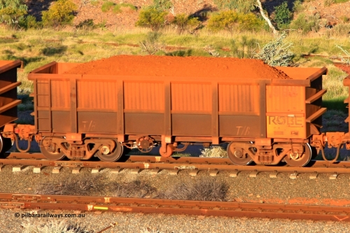 0962 110602 1657
Robe River ore waggon 962, built by Centurion Industries WA, rotary coupler end handbrake side loaded view at the 71 km, Western Creek on the Deepdale line. June 2, 2011.
Keywords: 962;Centurion-Industries-WA;Robe-ore-waggon;
