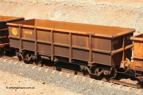 1012 160306 1348
Robe River ore waggon 1012, built by Bradken Rail Qld in December 2005, fixed coupler non-handbrake side empty view at Greenpool on the Cape Lambert line. March 6, 2016.
Keywords: 1012;Bradken-Rail-Qld;Robe-ore-waggon;