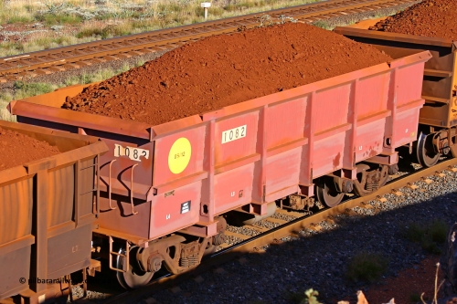 1082 210322 9727
Robe River ore waggon 1082, built by Bradken Rail Qld in May 2012, rotary coupler end non-handbrake side loaded view, at the 17 km on the Cape Lambert line, March 22, 2021.
Keywords: 1082;Bradken-Rail-Qld;Robe-ore-waggon;