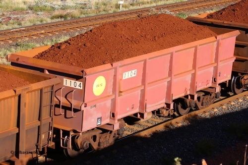 1104 210322 9752
Robe River ore waggon 1104, built by Bradken Rail Qld in April 2012, rotary coupler end non-handbrake side loaded view, at the 17 km on the Cape Lambert line, March 22, 2021.
Keywords: 1104;Bradken-Rail-Qld;Robe-ore-waggon;