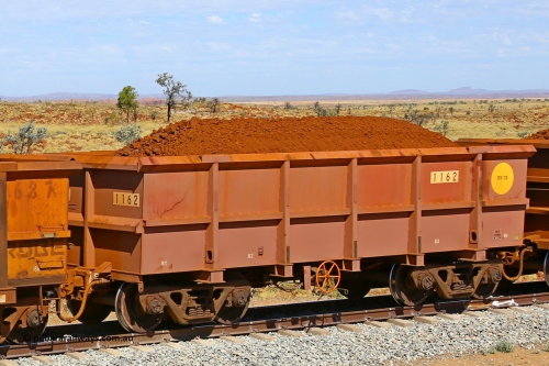 1162 170729 0273
Robe River ore waggon 1162, built by Bradken Rail Qld in May 2012, fixed coupler handbrake side loaded view at the 103 km, between Maitland Siding and the Fortescue River on the Deepdale line. July 29, 2017.
Keywords: 1162;Bradken-Rail-Qld;Robe-ore-waggon;