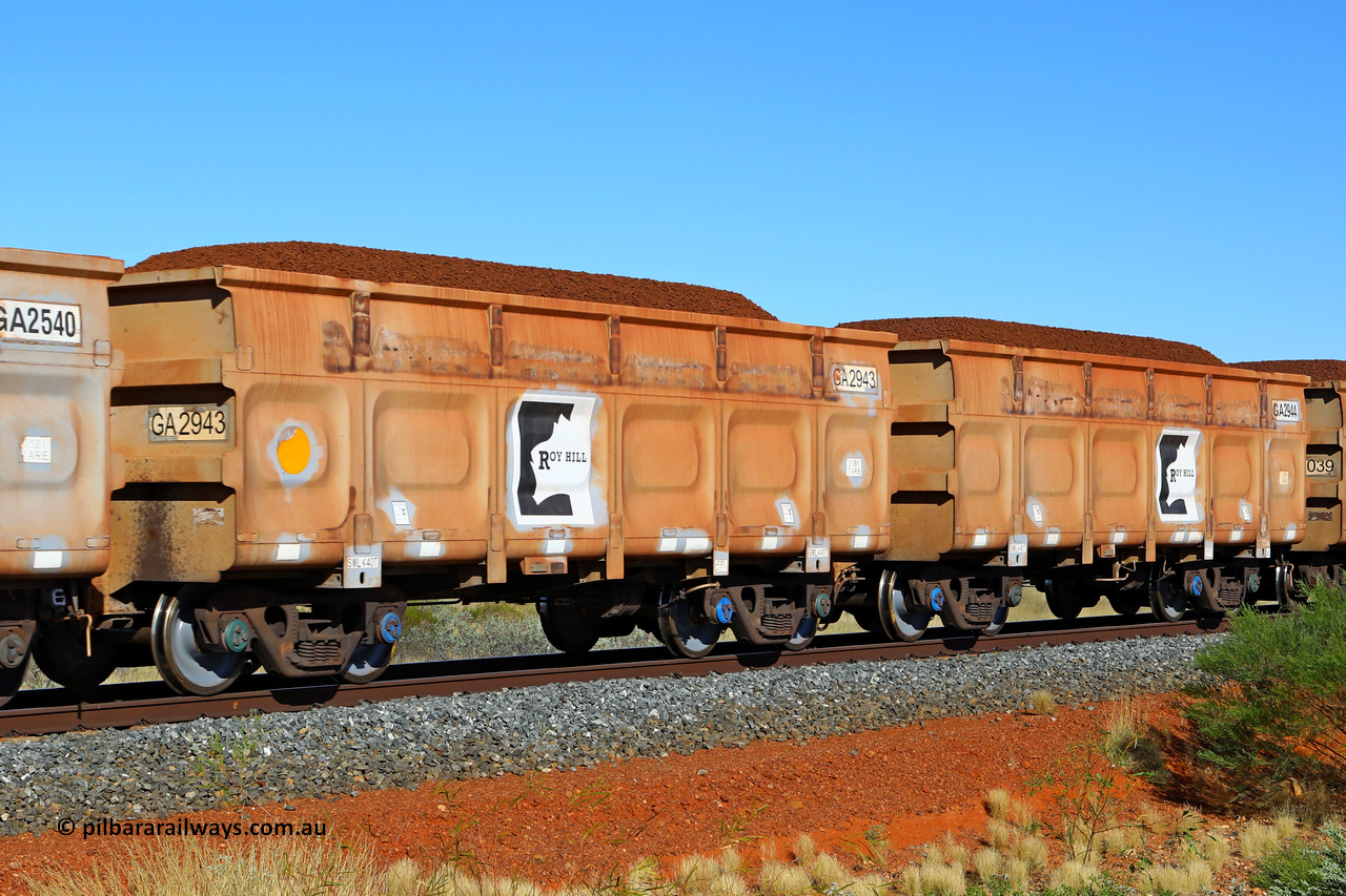 250501 0304
At the 88.448 km, just south of HPPL crossing loop on the Roy Hill line, loaded Roy Hill waggon pair GA 2943 - GA 2944, built in China by CSR Yangtze as an CCK138 model ore waggon. May 1, 2025.
Keywords: GA-type;GA2943-GA2944;CSR-Yangtze;CCK138;